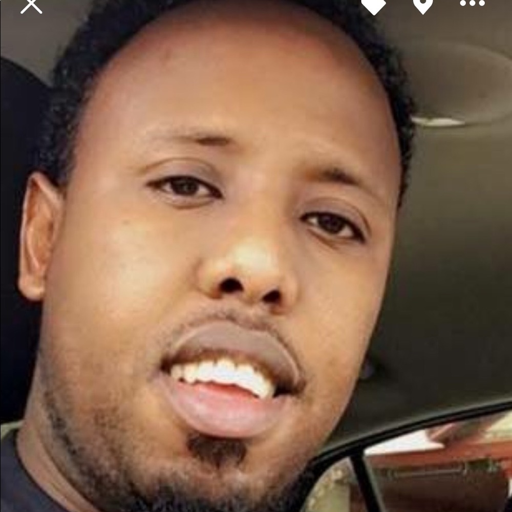 Meet your Posher, Muktar